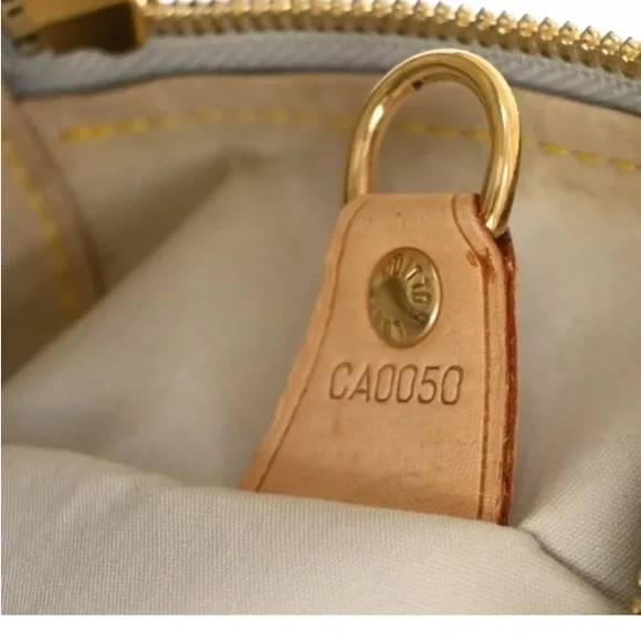 Lovely Louis Vuitton Marie Mini Monogram canvas leather. - Picture 5 of 6